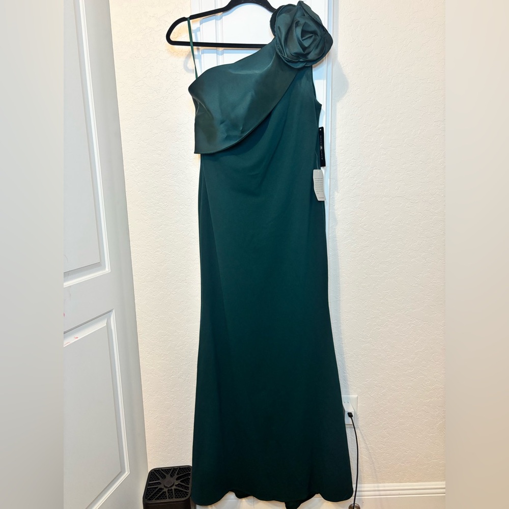 Betsy & Adam Teal One-Shoulder Gown large flower SIZE 8 NWT